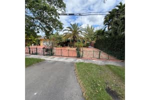101 S Royal Poinciana Blvd Miami Springs, FL 33166 - MLS#A11960751