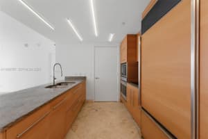 475 Brickell Avenue, Miami, FL 33131 - MLS#A11960767