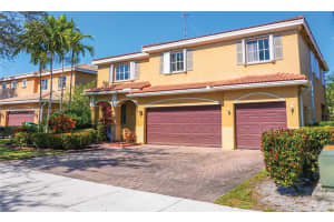 939 Nw 206th St Miami Gardens, FL 33169 - MLS#A11960777