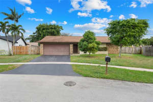 4264 Nw 95th Ter Sunrise, FL 33351 - MLS#A11960792