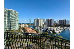 19900 E Country Club Dr Ts03, Aventura