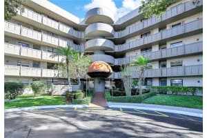 1101 Colony Point Cir 422, Pembroke Pines
