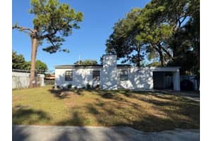 215 Sw 21st Way Fort Lauderdale, FL 33312 - MLS#A11960881