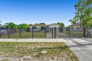 5636 19th St , West Park, FL 33023 - MLS#A11960903