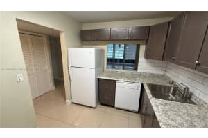 8350 Sands Point Blvd , Tamarac, FL 33321 - MLS#A11960956