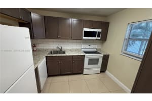 8350 Sands Point Blvd , Tamarac, FL 33321 - MLS#A11960956