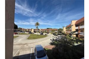 9001 Sunrise Lakes Blvd 208, Sunrise 9001 Sunrise Lakes Blvd 208, Sunrise