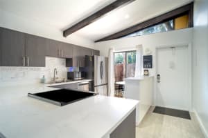 135 Essex Rd 2-28 Hollywood, FL 33024 - MLS#A11961031