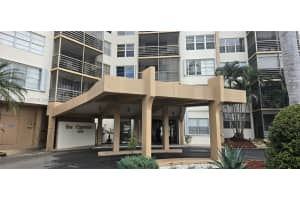 1200 Saint Charles Pl 207 Pembroke Pines, FL 33026 - MLS#A11961072