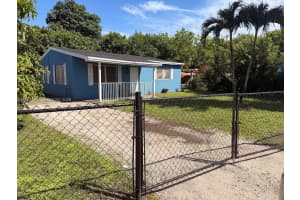 3021 Nw 17th St Fort Lauderdale, FL 33311 - MLS#A11961094