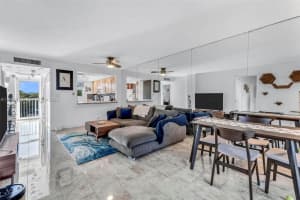 120 Royal Park Dr 4f Oakland Park, FL 33309 - MLS#A11961100