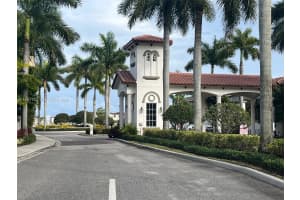 4211 Napoli Lake Dr 4211 Riviera Beach, FL 33410 - MLS#A11961120