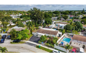 2200 Sw 42nd Way Fort Lauderdale, FL 33317 - MLS#A11961143