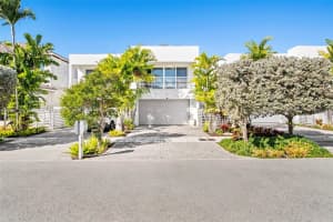 811 Ne 17th Way Fort Lauderdale, FL 33304 - MLS#A11961190