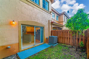 8526 Nw 107th Psge 4-40 Doral, FL 33178 - MLS#A11961212