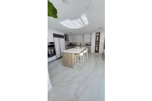 11340 Nw 52nd Ln Doral, FL 33178 - MLS#A11961222