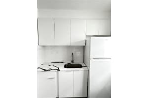 1551 Michigan Ave 4, Miami Beach