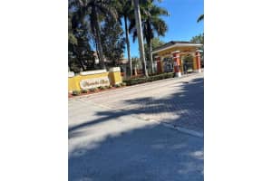 1044 Ne 42nd Ter Homestead, FL 33033 - MLS#A11961319