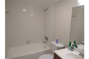 7554 Stirling Rd 105 Davie, FL 33024 - MLS#A11961337