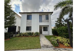4493 Nw 81st Ave 4493 Doral, FL 33166 - MLS#A11961364