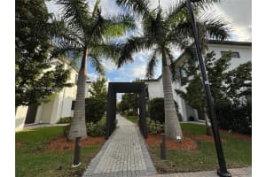 4493 Nw 81st Ave 4493 Doral, FL 33166 - MLS#A11961364