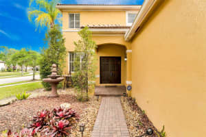 1518 Maple Dr 1518 Weston, FL 33327 - MLS#A11961369