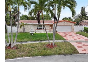 3241 Nw 40th St Lauderdale Lakes, FL 33309 - MLS#A11961387