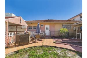 46 Nw 24th Ct Miami, FL 33125 - MLS#A11961396