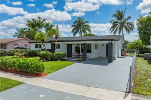 390 NW 40th St, Pompano Beach, FL 33064, - MLS#A11961399