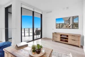 121 NE 34th St #1814, Miami, FL 33137, - MLS#A11961439