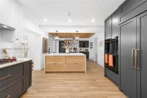 5621 Alton Rd, Miami Beach, FL 33140, - MLS#A11961444
