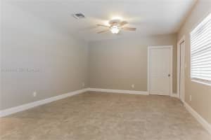 402 S 12th St Lantana, FL 33462 - MLS#A11961446