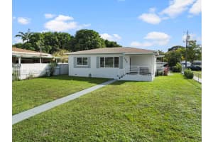 104 E 58th St 1 Hialeah, FL 33013 - MLS#A11961507