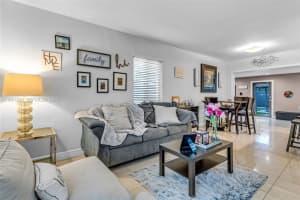 7585 Sw 28th St Miami, FL 33155 - MLS#A11961508