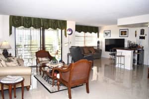 1300 Saint Charles Pl Unit 617, Pembroke Pines