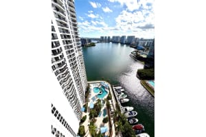 3530 Mystic Pointe Dr 2605, Aventura