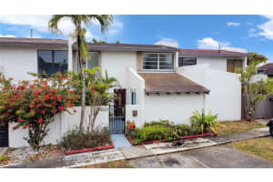 10921 Sw 70th Ter 10921 Miami, FL 33173 - MLS#A11961563