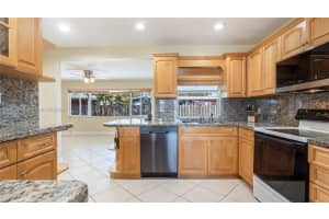 9501 Nw 8th St Pembroke Pines, FL 33024 - MLS#A11961578