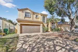 2838 Bogota Ave Cooper City, FL 33026 - MLS#A11961596