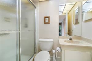 141 Sw 96th Ter 204 Plantation, FL 33324 - MLS#A11961611