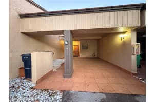 3855 Estepona Ave 10-d-1, Doral