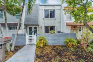 7345 Nw 75th St, Tamarac