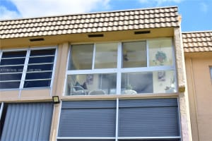 9201 Sunrise Lakes Blvd 308 Sunrise, FL 33322 - MLS#A11961635