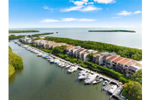 5860 Paradise Point Dr Palmetto Bay, FL 33157 - MLS#A11961653