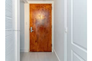 1200 Brickell Bay Dr 3210 Miami, FL 33131 - MLS#A11961669