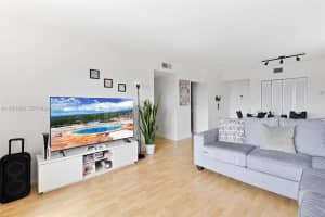 4400 Hillcrest Dr 901b Hollywood, FL 33021 - MLS#A11961690