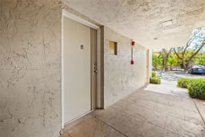 6886 N Kendall Dr D102 Pinecrest, FL 33156 - MLS#A11961697