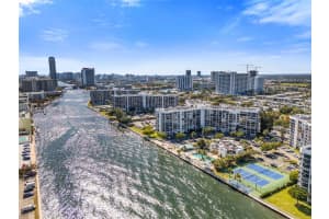 800 Parkview Dr 729 Hallandale Beach, FL 33009 - MLS#A11961701