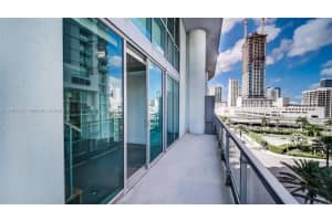 90 Sw 3rd St Th706 Miami, FL 33130 - MLS#A11961714