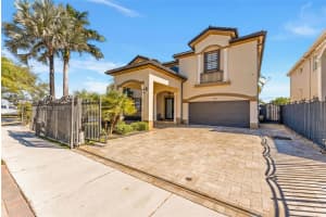 18091 Nw 87th Ct Hialeah, FL 33018 - MLS#A11961781